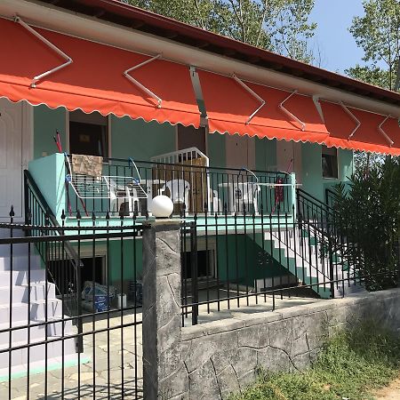 Maria Rooms Vrasna Nea Vrasna Exterior foto