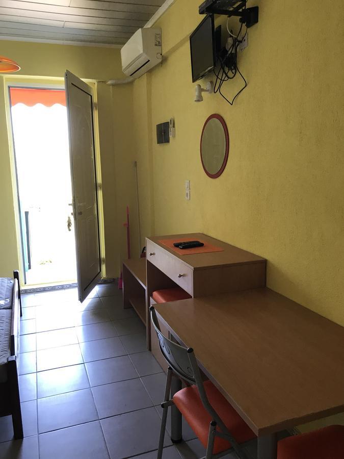 Maria Rooms Vrasna Nea Vrasna Exterior foto