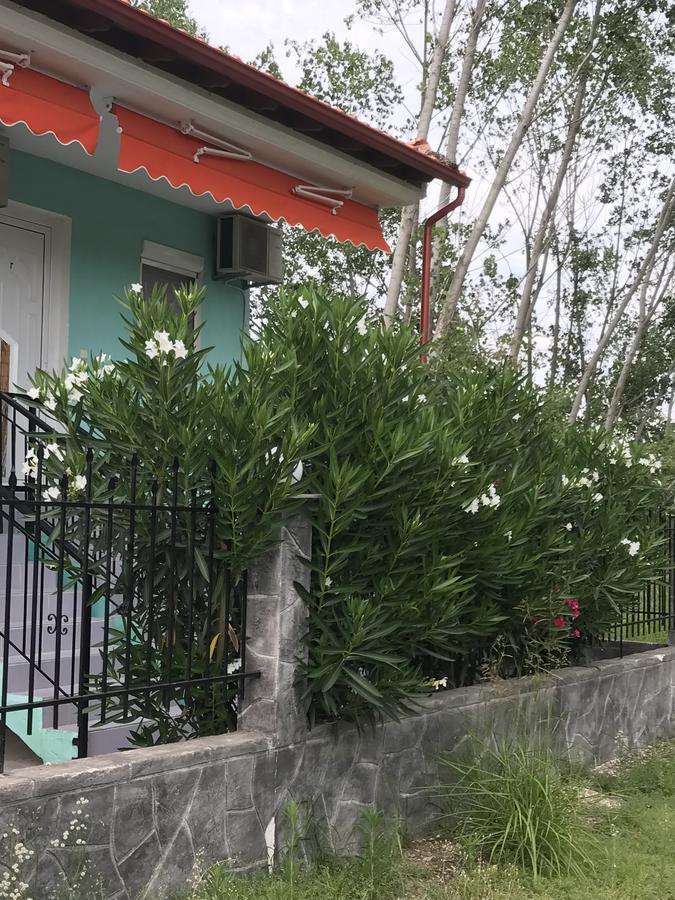 Maria Rooms Vrasna Nea Vrasna Exterior foto